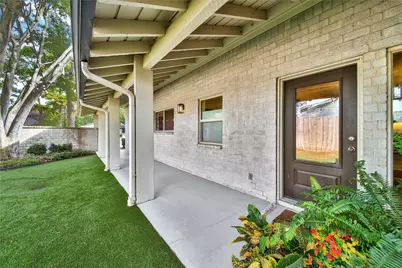 6238 Braesheather Circle, Houston, TX 77096 - Photo 5