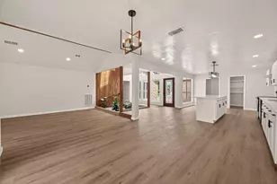 6026 Downwood Forest Dr, Houston, TX 77088 - Photo 9