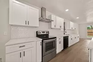 6026 Downwood Forest Dr, Houston, TX 77088 - Photo 13