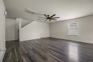 9922 Evans Brook Ln, Houston, TX 77044 - Photo 9