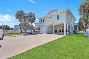 21732 Deaf P Smith Dr, Galveston, TX 77554 - Photo 37
