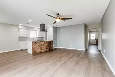5426 Fairgreen Lane, Houston, TX 77048 - Photo 11
