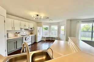 602 Lavaca Loop, Elgin, TX 78621 - Photo 9