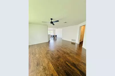 602 Lavaca Loop, Elgin, TX 78621 - Photo 3