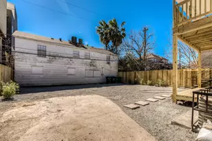 519 W Clay St, Houston, TX 77019 - Photo 23
