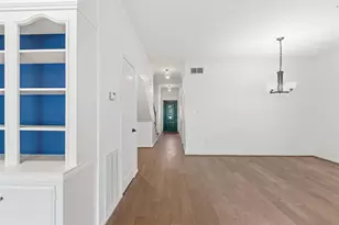 8614 Oakford Dr, Houston, TX 77024 - Photo 13