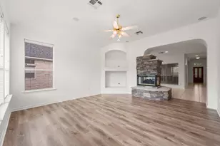 167 N Whistlers Bend Cir, Conroe, TX 77384 - Photo 9