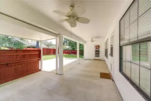 248 Wentworth Dr, West Columbia, TX 77486 - Photo 31