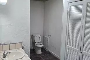 206 Raymac St, Houston, TX 77037 - Photo 9