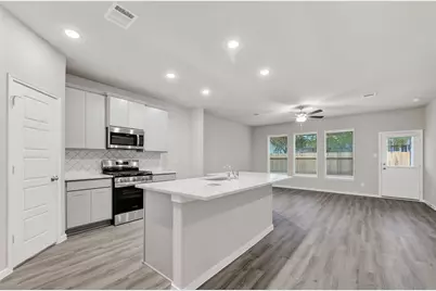 2119 Spring Hollow Drive, Baytown, TX 77521 - Photo 11