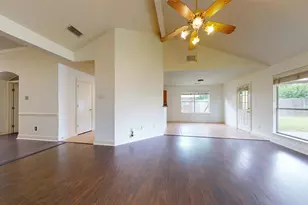 8231 Ashlawn Dr, Houston, TX 77083 - Photo 13