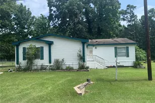 305 Canadian Dr, Trinity, TX 75862 - Photo 1