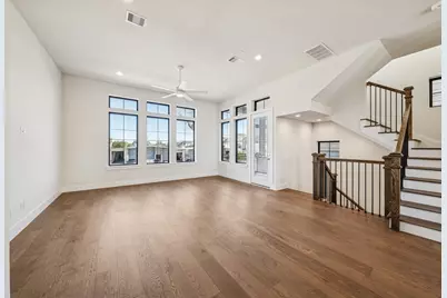 8712 Padua Lane, Houston, TX 77055 - Photo 11