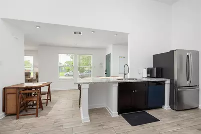 6004 Bois D Arc Street #B, Houston, TX 77087 - Photo 9