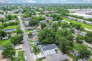 1415 E 35th St, Houston, TX 77022 - Photo 5