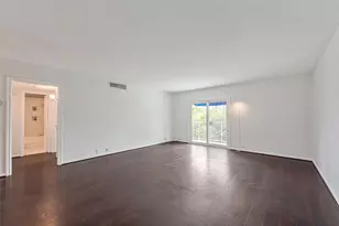 2601 Bellefontaine St, Houston, TX 77025 - Photo 7