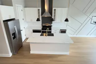 812 Thornton Rd, Houston, TX 77018 - Photo 5