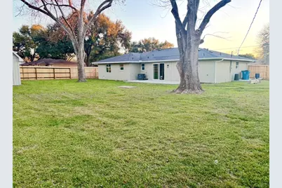 802 Victoria Street, Navasota, TX 77868 - Photo 27