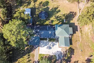 229 Bishop, Livingston, TX 77351 - Photo 3