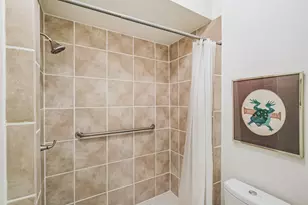 11139 Riverview Way, Houston, TX 77042 - Photo 37