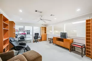 11139 Riverview Way, Houston, TX 77042 - Photo 41