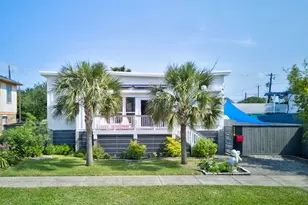 1119 Avenue L, Galveston, TX 77550 - Photo 1