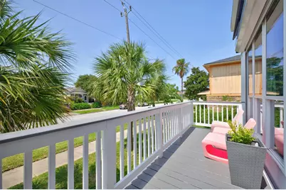 1119 Avenue L, Galveston, TX 77550 - Photo 9