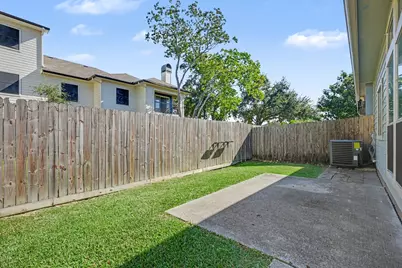 2804 Sand Dune Drive, Seabrook, TX 77586 - Photo 35