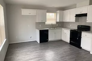 7801 Angus St, Houston, TX 77028 - Photo 3