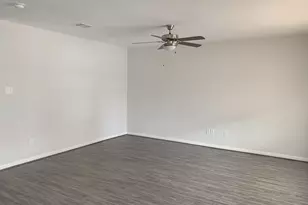 7801 Angus St, Houston, TX 77028 - Photo 5