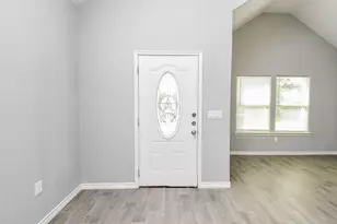 16948 W Ivanhoe, Montgomery, TX 77316 - Photo 3
