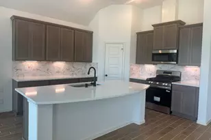13631 Lago Vis Dr, Iowa Colony, TX 77583 - Photo 9