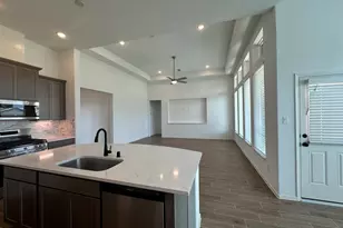 13631 Lago Vis Dr, Iowa Colony, TX 77583 - Photo 15