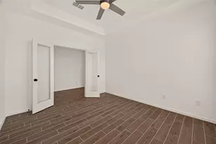 13631 Lago Vis Dr, Iowa Colony, TX 77583 - Photo 9