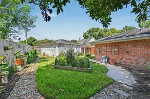 7719 Burning Hills Dr, Houston, TX 77071 - Photo 21