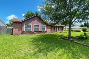 7710 Romney Rd, Houston, TX 77036 - Photo 31
