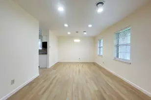 7710 Romney Rd, Houston, TX 77036 - Photo 7