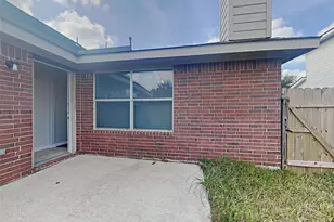 9010 York Hollow Ln, Houston, TX 77044 - Photo 15
