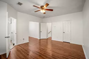 55 N Walden Elms Cir, The Woodlands, TX 77382 - Photo 21