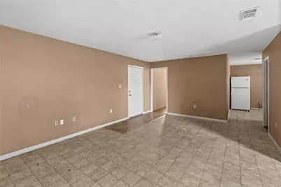 2200 Peach Avenue #4, Bay City, TX 77414 - Photo 7