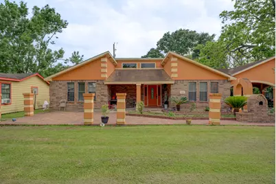 316 Hickman Lane, Angleton, TX 77515 - Photo 1