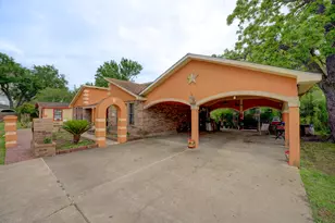 316 Hickman Ln, Angleton, TX 77515 - Photo 41