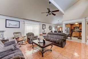 316 Hickman Ln, Angleton, TX 77515 - Photo 5