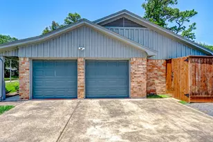 1202 Shadeland Dr, Houston, TX 77043 - Photo 17