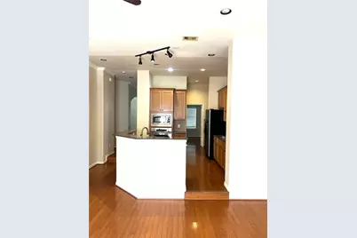 5615 Winsome Villas Lane #H, Houston, TX 77057 - Photo 11