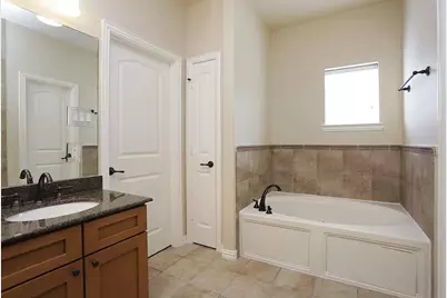 5615 Winsome Villas Lane #H, Houston, TX 77057 - Photo 15
