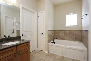 5615 Winsome Villas Ln, Houston, TX 77057 - Photo 15