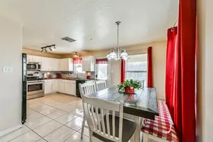 8319 White Pine Ln, Baytown, TX 77523 - Photo 13