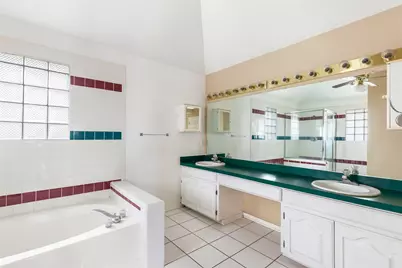 1002 Ransom Street, Anahuac, TX 77514 - Photo 27