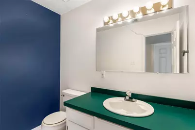 1002 Ransom Street, Anahuac, TX 77514 - Photo 23